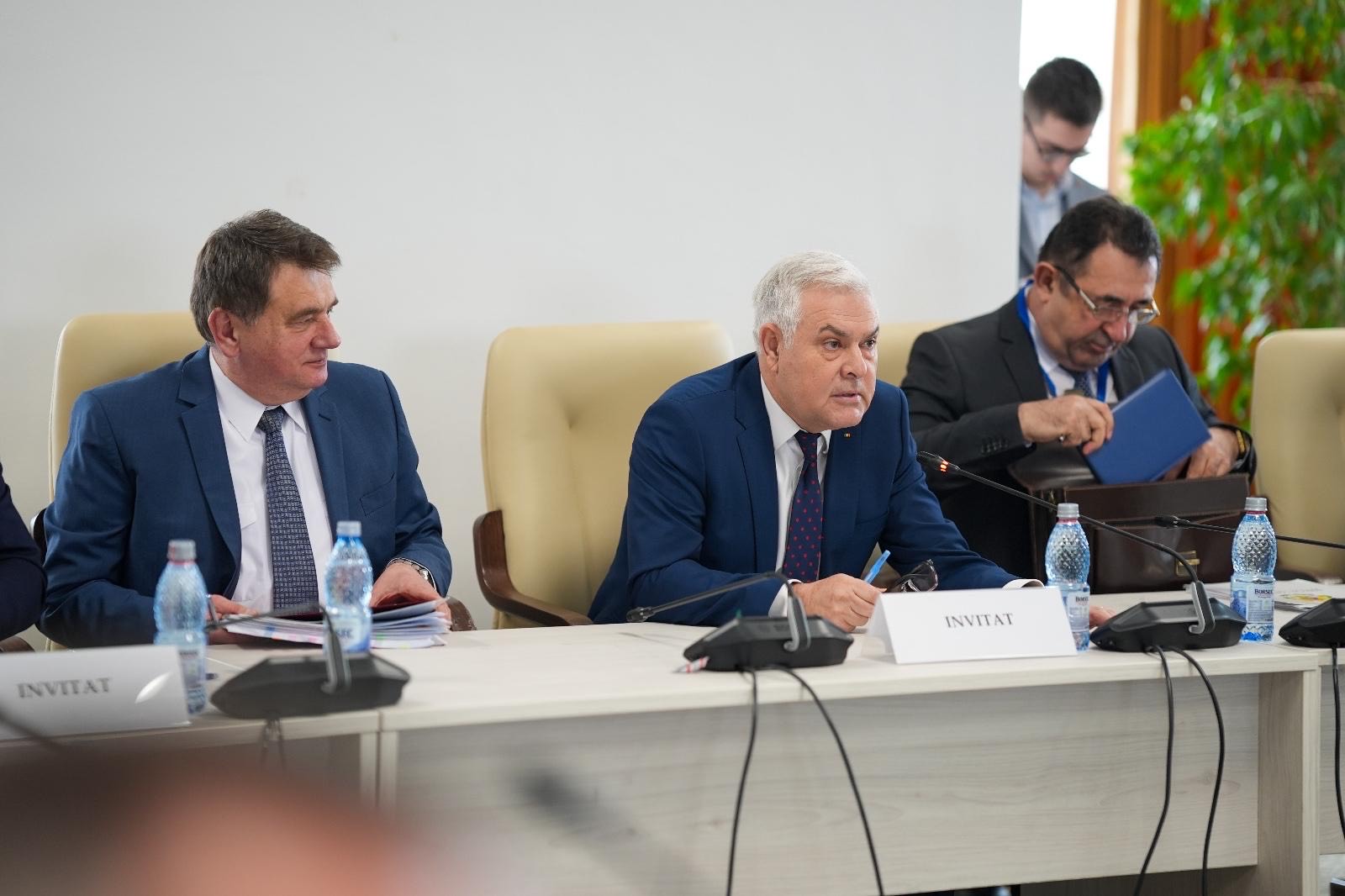 Proiectul de buget al MApN pentru 2025, avizat favorabil în comisiile reunite de aparare ale Parlamentului